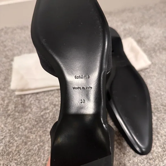 Toteme T-strap Flats Black Pointed Toe Minimalist Size 38 NWOT - Picture 5 of 6